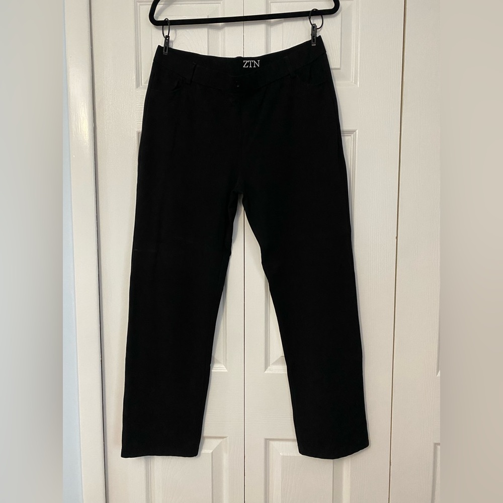 ZTN brand ladies dress pants, heavy weight with pockets full length belt loops